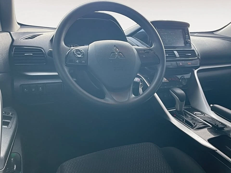 2023 Mitsubishi Eclipse Cross - Image 7 of 10