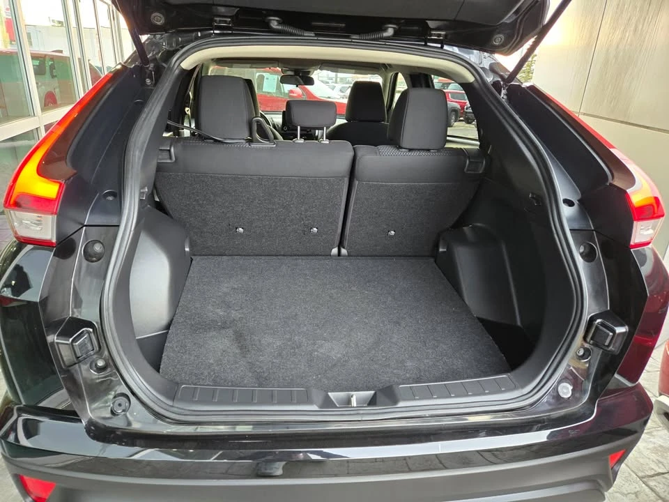 2023 Mitsubishi Eclipse Cross - Image 5 of 18