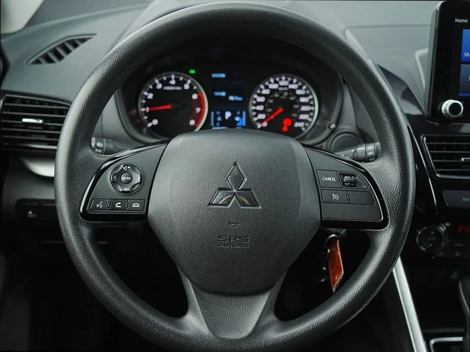 2023 Mitsubishi Eclipse Cross - Image 15 of 19