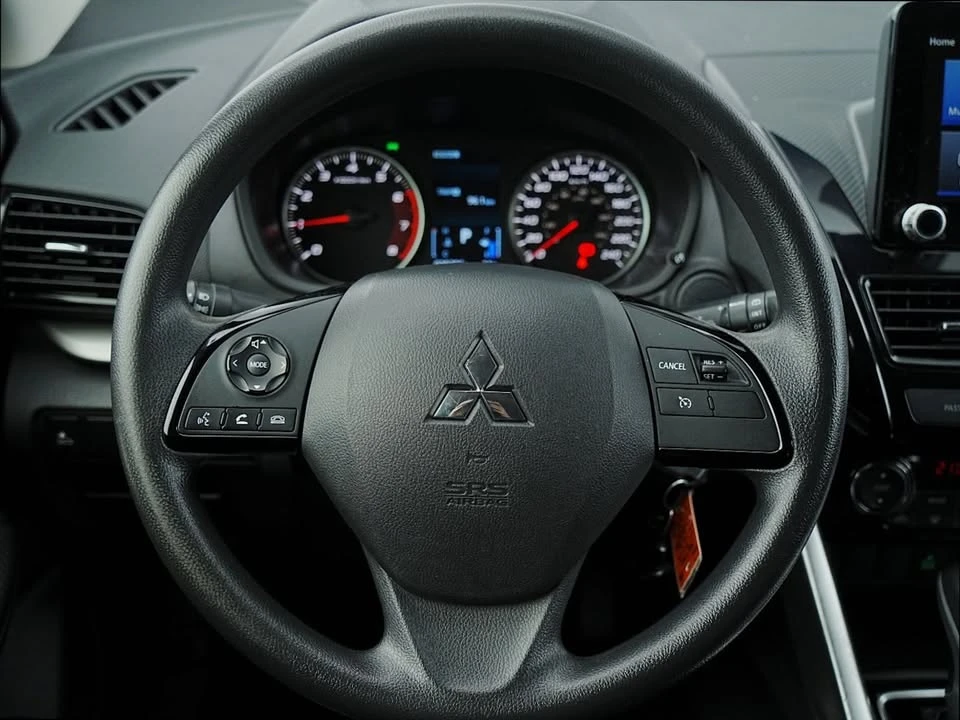 2023 Mitsubishi Eclipse Cross - Image 16 of 20
