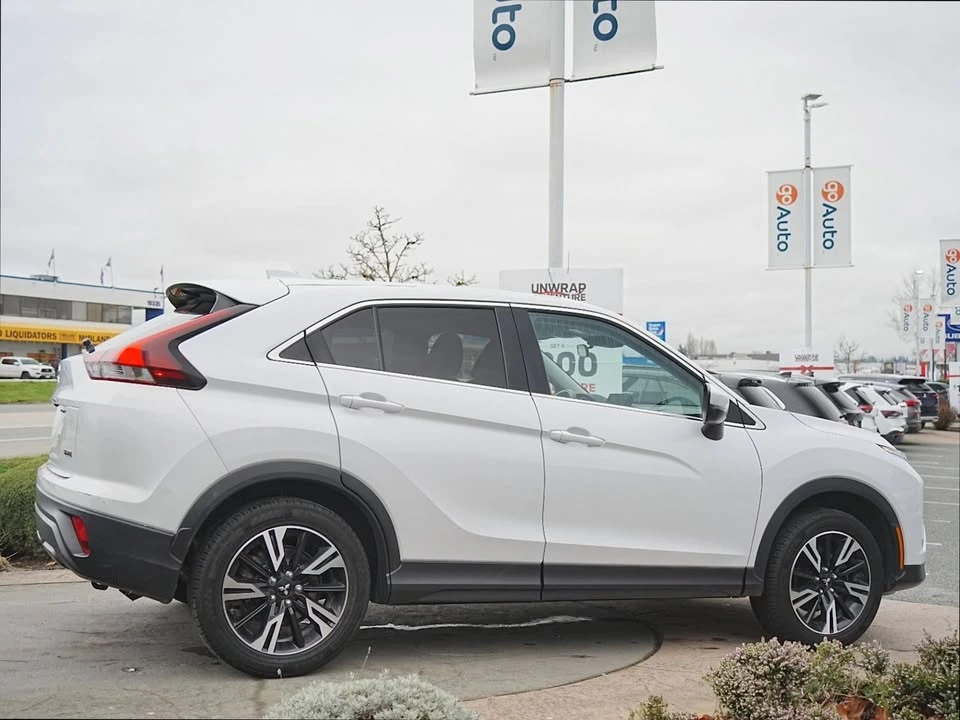 2023 Mitsubishi Eclipse Cross - Image 5 of 20