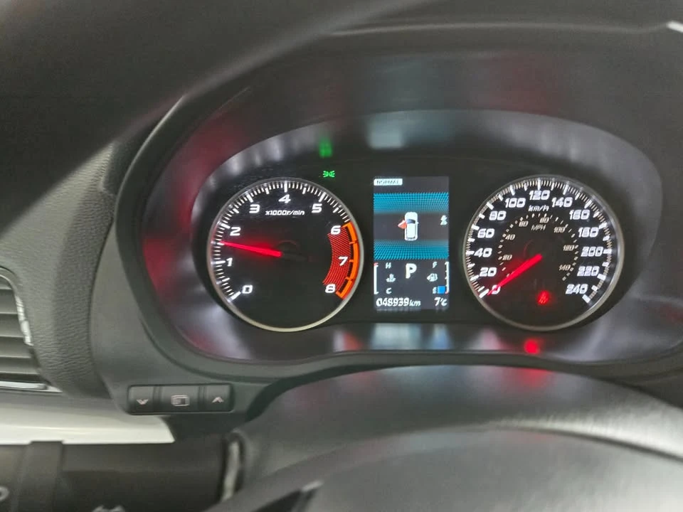 2023 Mitsubishi Eclipse Cross - Image 10 of 18