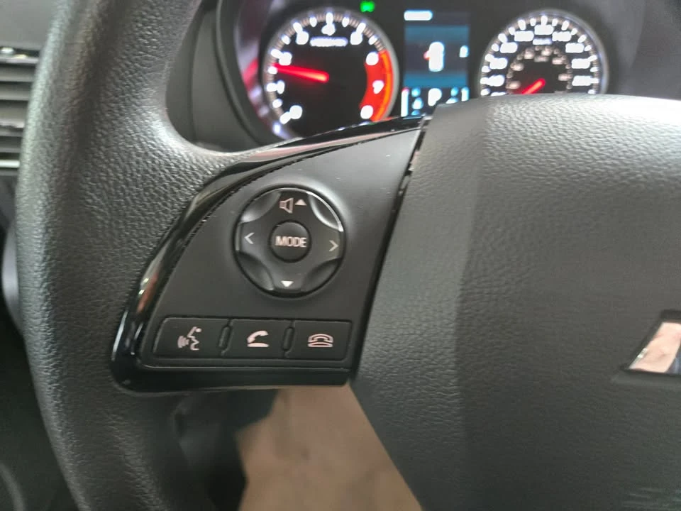 2023 Mitsubishi Eclipse Cross - Image 8 of 18
