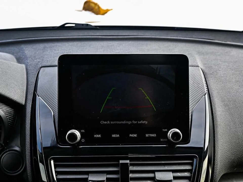 2023 Mitsubishi Eclipse Cross - Image 11 of 15