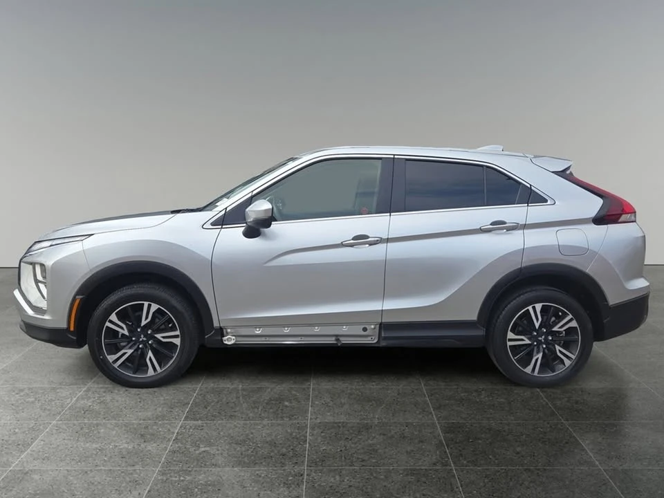 2023 Mitsubishi Eclipse Cross - Image 7 of 15