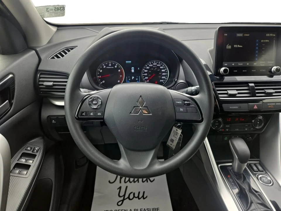 2023 Mitsubishi Eclipse Cross - Image 11 of 15