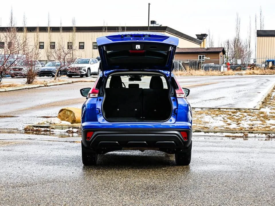 2023 Mitsubishi Eclipse Cross - Image 5 of 16