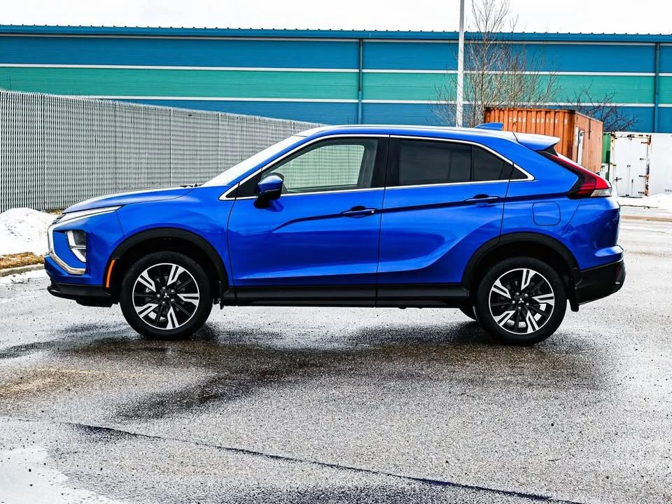 2023 Mitsubishi Eclipse Cross - Image 3 of 16