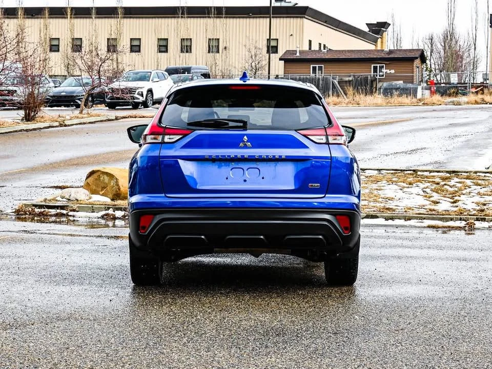 2023 Mitsubishi Eclipse Cross - Image 4 of 16