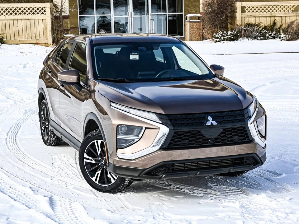 2023 Mitsubishi Eclipse Cross - Image 2 of 7