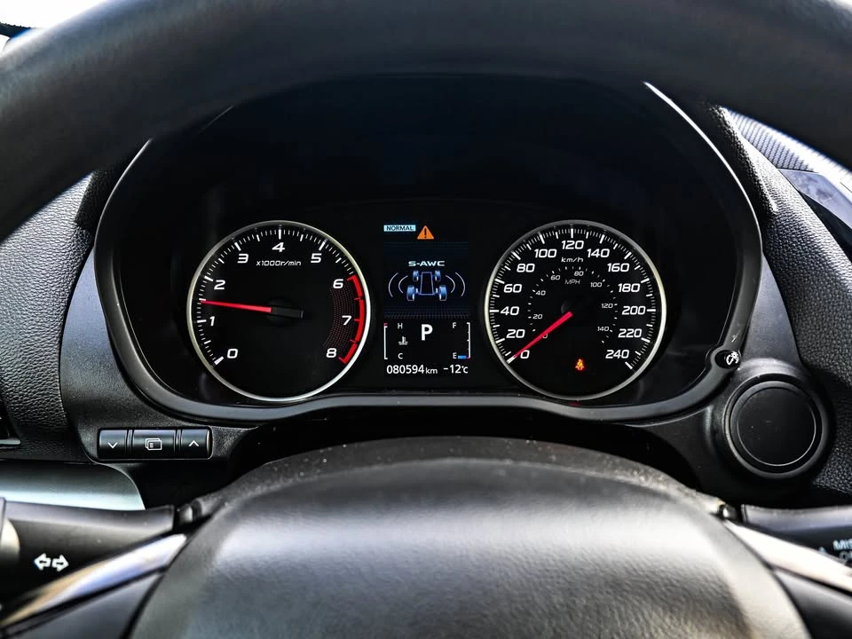 2023 Mitsubishi Eclipse Cross - Image 2 of 9