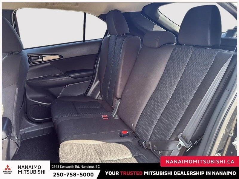 2023 Mitsubishi Eclipse Cross - Image 8 of 17