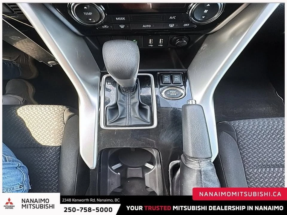 2023 Mitsubishi Eclipse Cross - Image 14 of 17