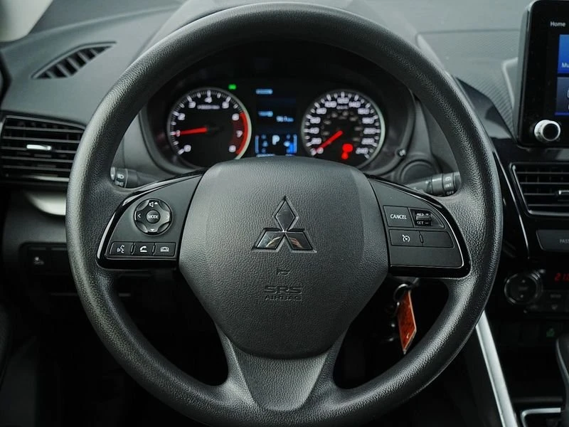 2023 Mitsubishi Eclipse Cross - Image 11 of 19