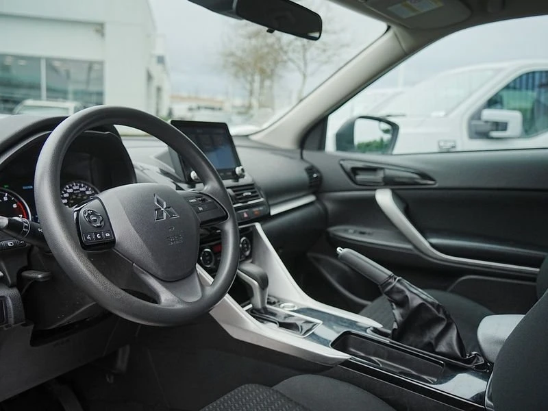 2023 Mitsubishi Eclipse Cross - Image 9 of 19
