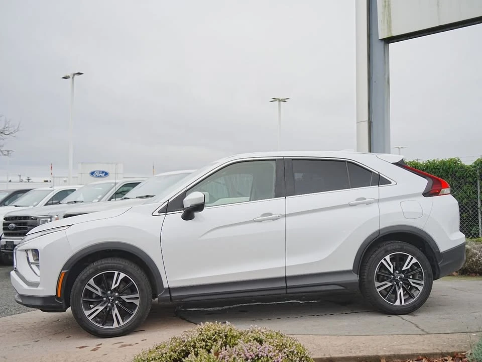 2023 Mitsubishi Eclipse Cross - Image 9 of 20