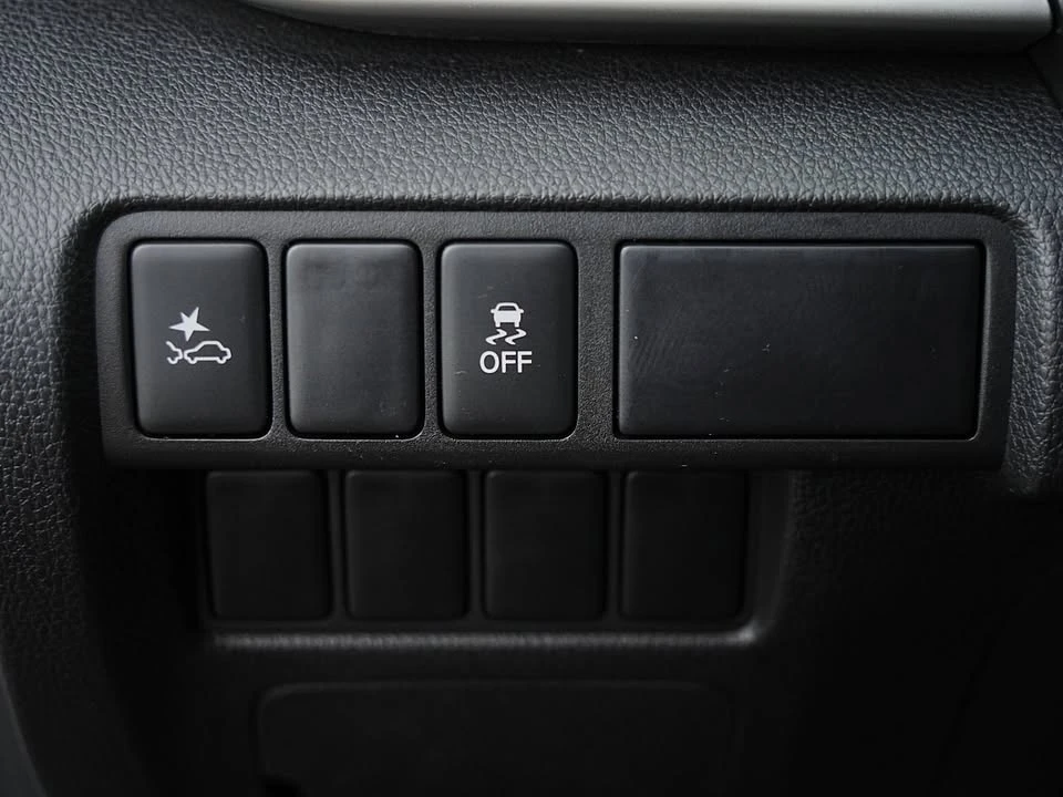 2023 Mitsubishi Eclipse Cross - Image 15 of 20
