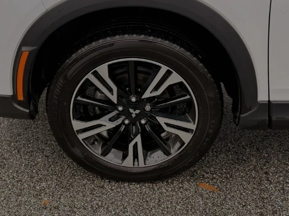 2023 Mitsubishi Eclipse Cross - Image 19 of 20