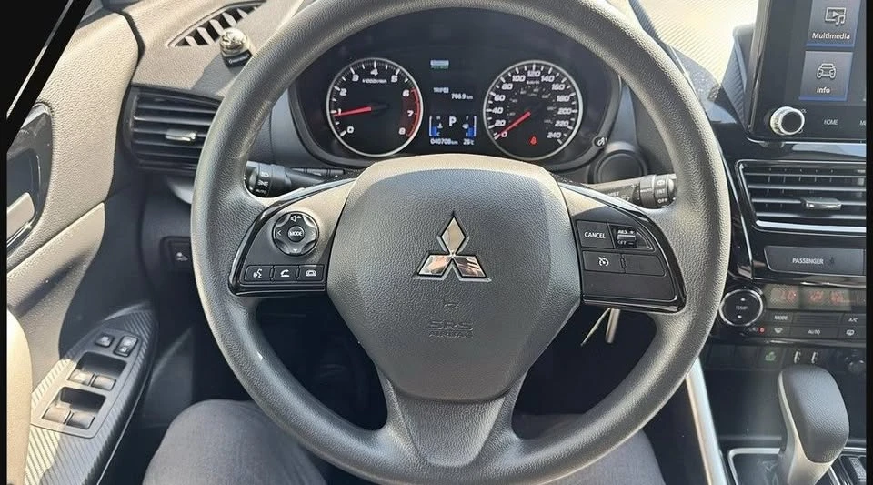 2023 Mitsubishi Eclipse Cross - Image 11 of 15