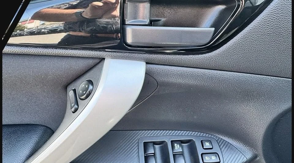 2023 Mitsubishi Eclipse Cross - Image 14 of 15