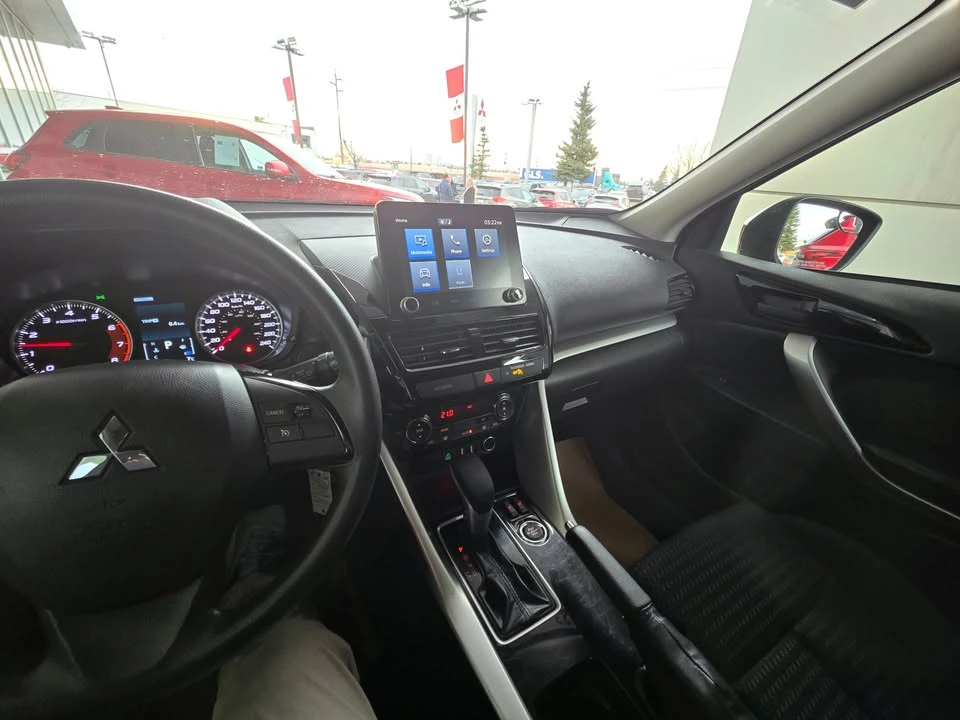 2023 Mitsubishi Eclipse Cross - Image 16 of 20