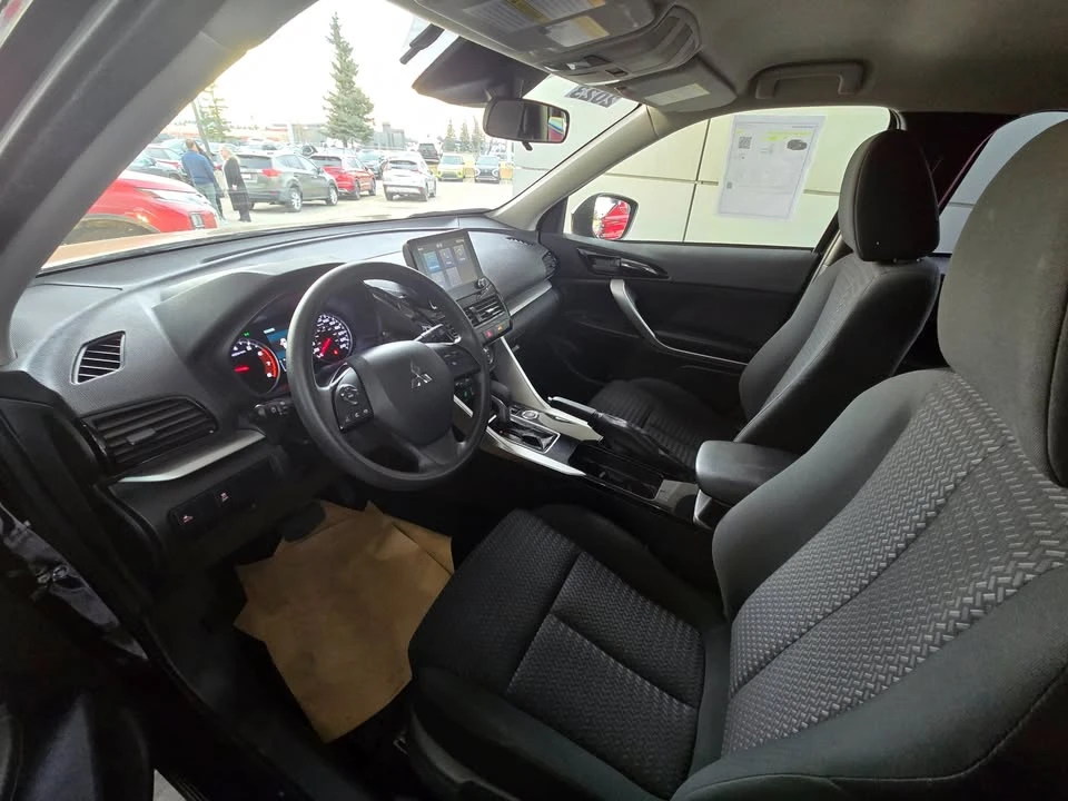 2023 Mitsubishi Eclipse Cross - Image 12 of 20