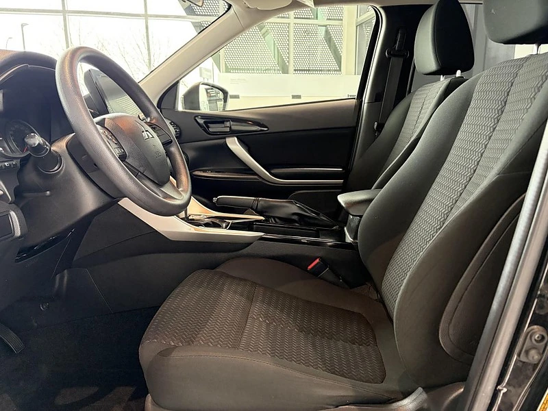 2023 Mitsubishi Eclipse Cross - Image 19 of 20