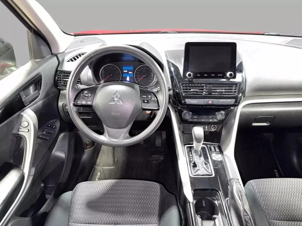 2023 Mitsubishi Eclipse Cross - Image 12 of 19