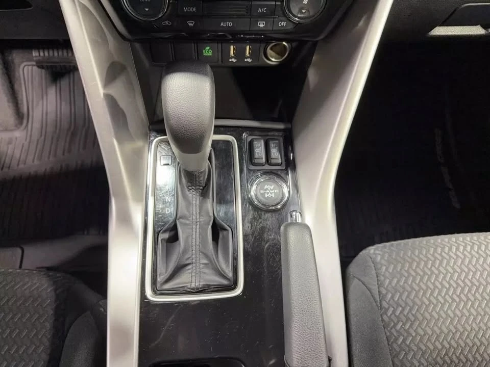 2023 Mitsubishi Eclipse Cross - Image 14 of 18