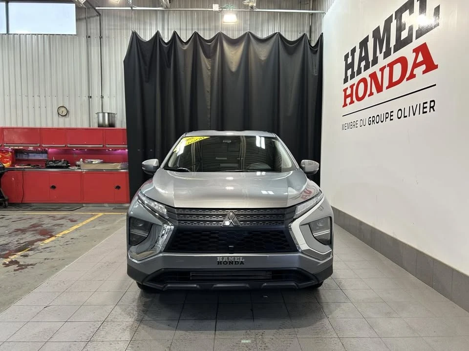 2023 Mitsubishi Eclipse Cross - Image 2 of 19