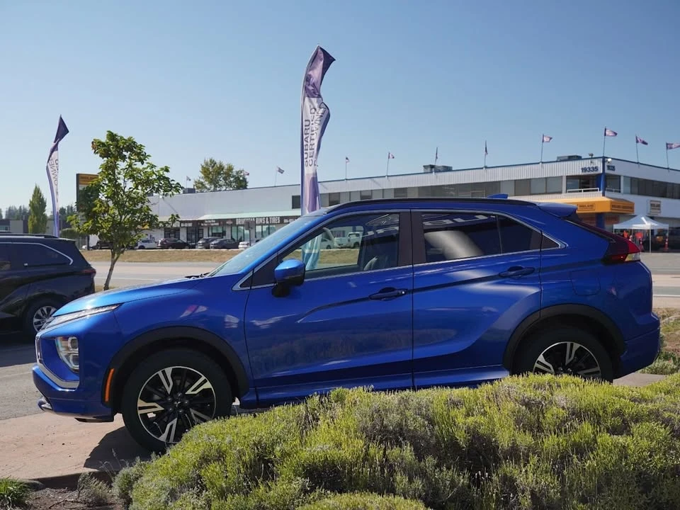 2023 Mitsubishi Eclipse Cross - Image 3 of 20