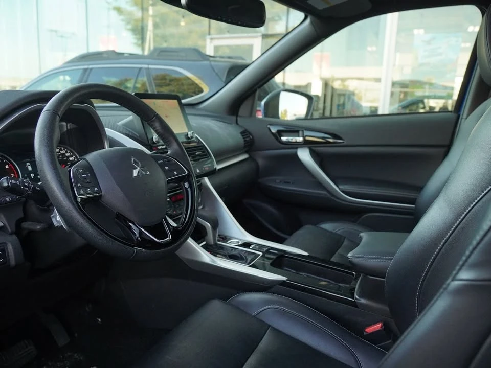 2023 Mitsubishi Eclipse Cross - Image 9 of 20