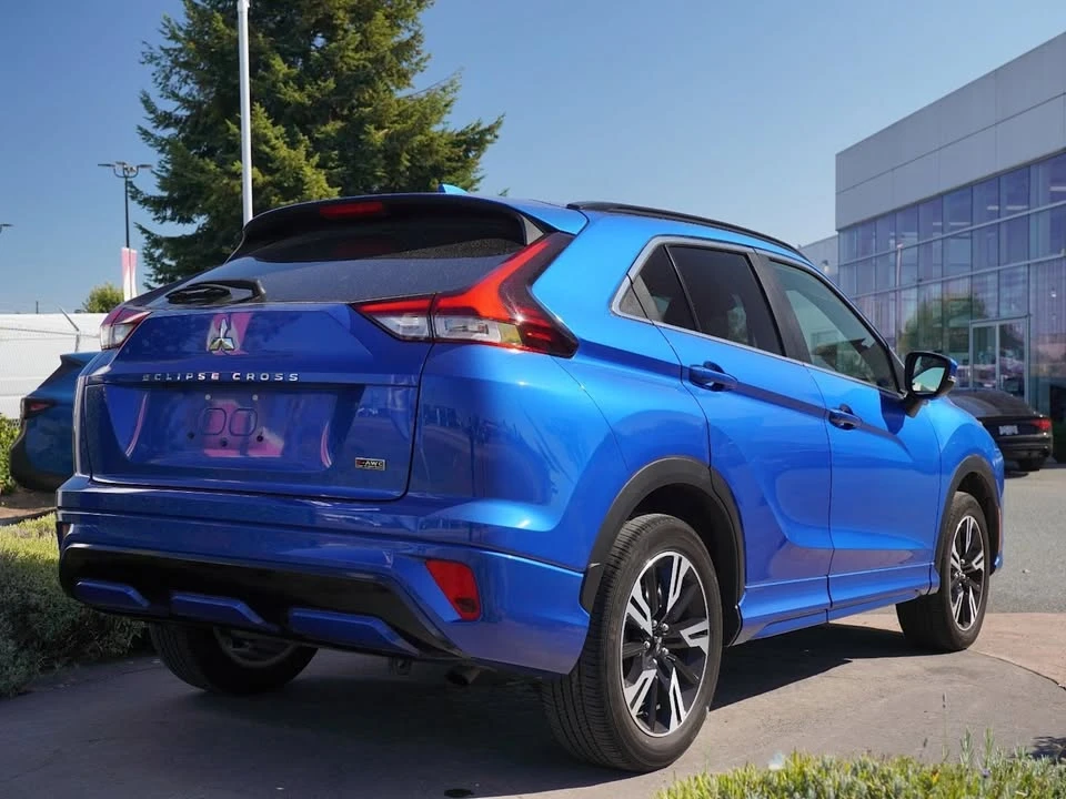 2023 Mitsubishi Eclipse Cross - Image 4 of 20