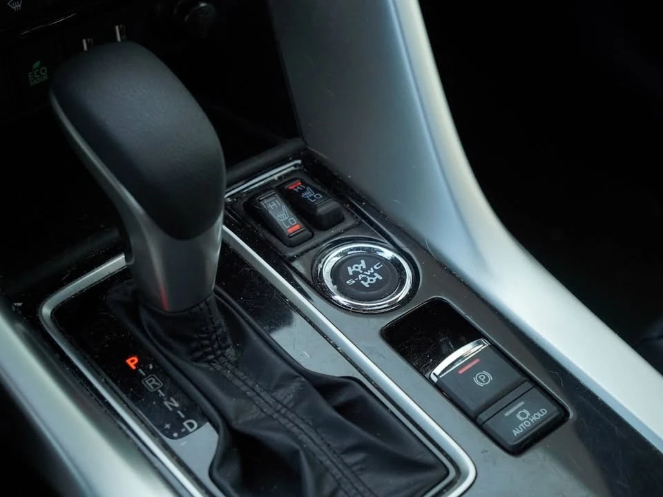 2023 Mitsubishi Eclipse Cross - Image 16 of 20