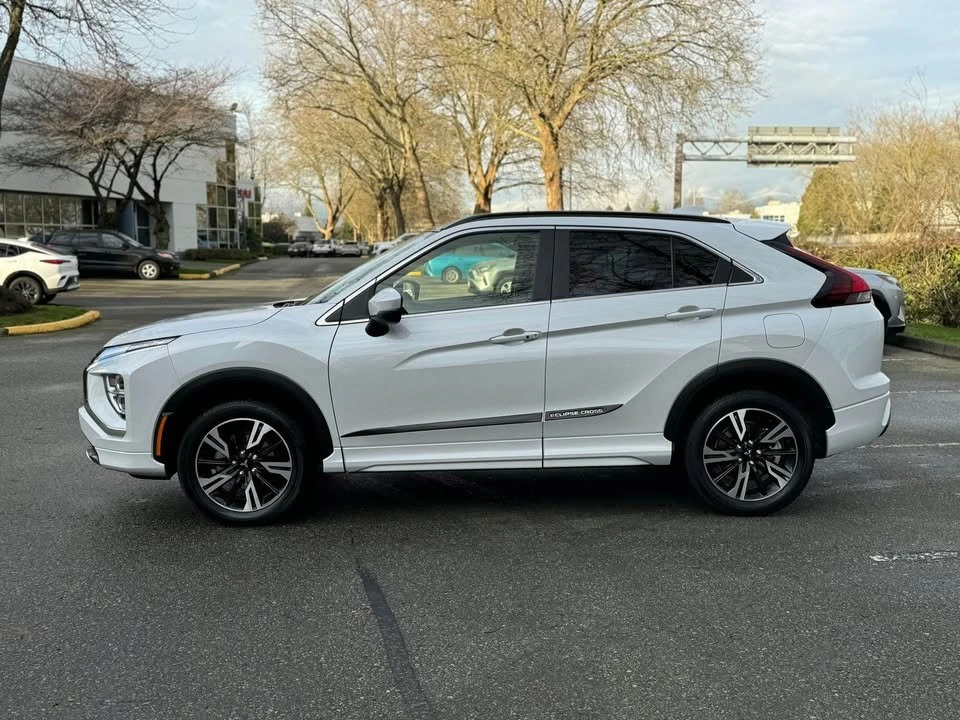2023 Mitsubishi Eclipse Cross - Image 2 of 7