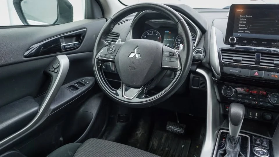 2023 Mitsubishi Eclipse Cross - Image 17 of 18