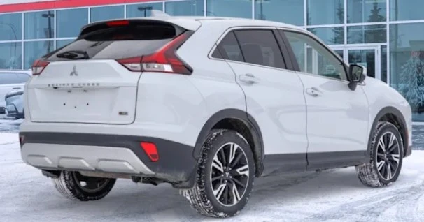 2023 Mitsubishi Eclipse Cross - Image 3 of 16