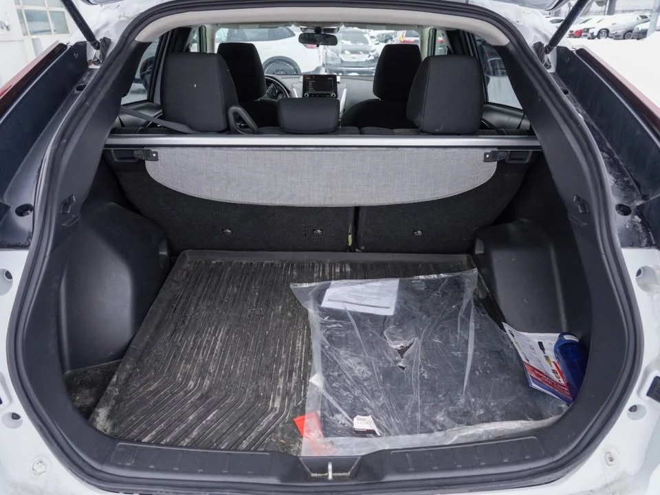 2023 Mitsubishi Eclipse Cross - Image 6 of 16