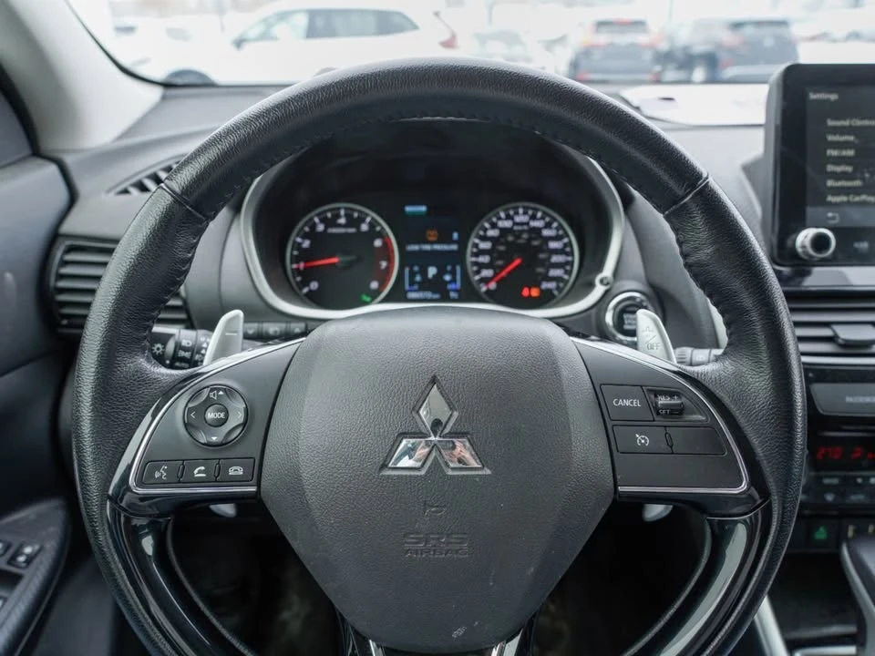 2023 Mitsubishi Eclipse Cross - Image 8 of 16