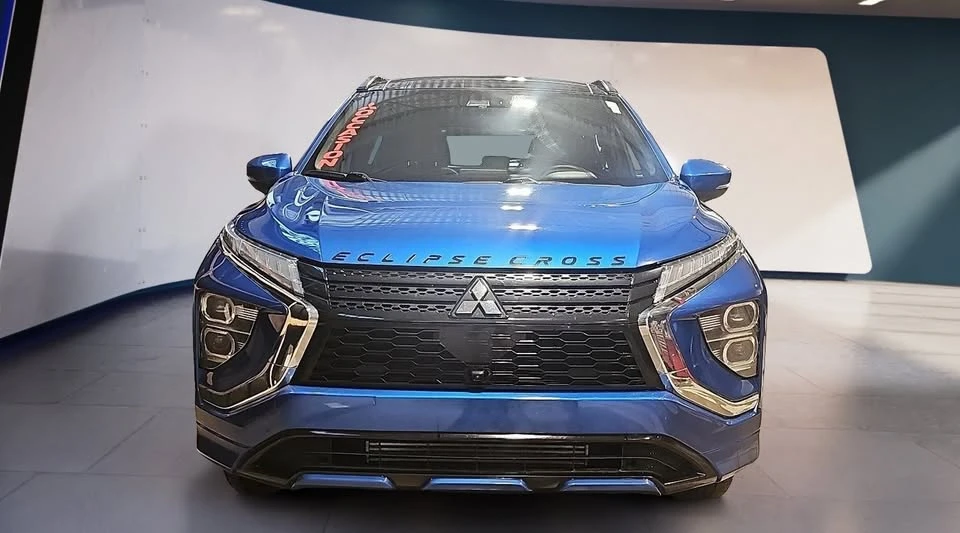2023 Mitsubishi Eclipse Cross - Image 2 of 20
