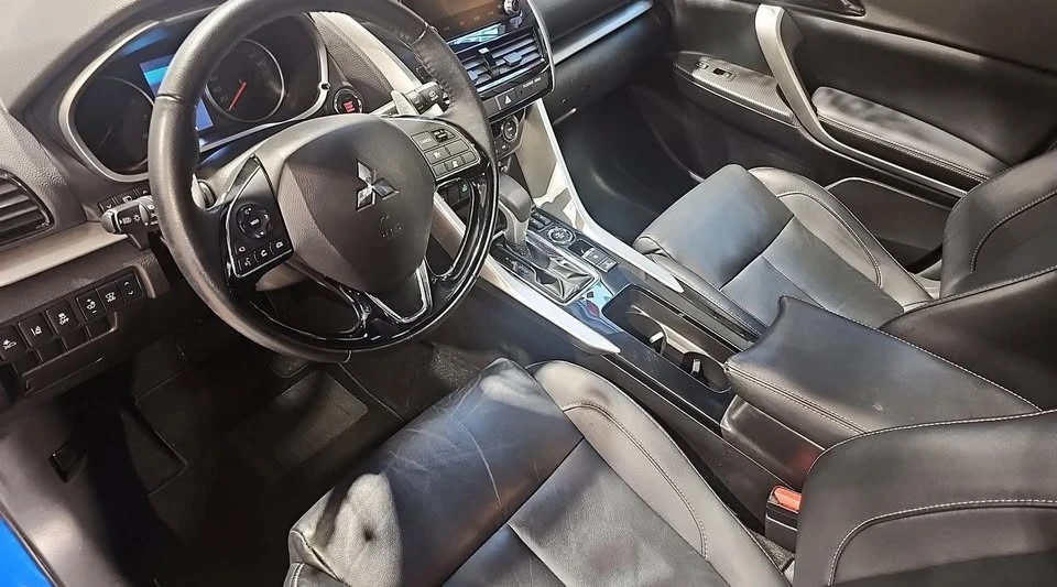 2023 Mitsubishi Eclipse Cross - Image 12 of 20