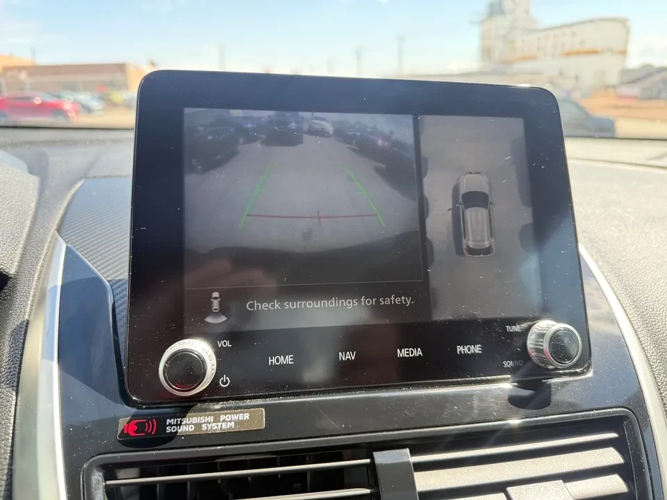 2023 Mitsubishi Eclipse Cross - Image 16 of 18