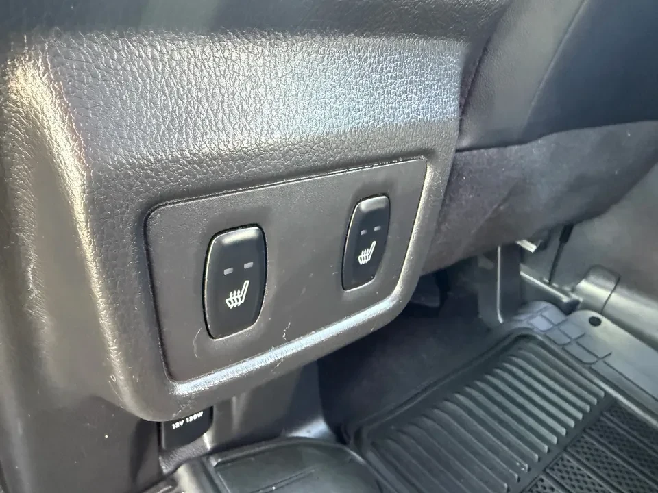 2023 Mitsubishi Eclipse Cross - Image 9 of 18