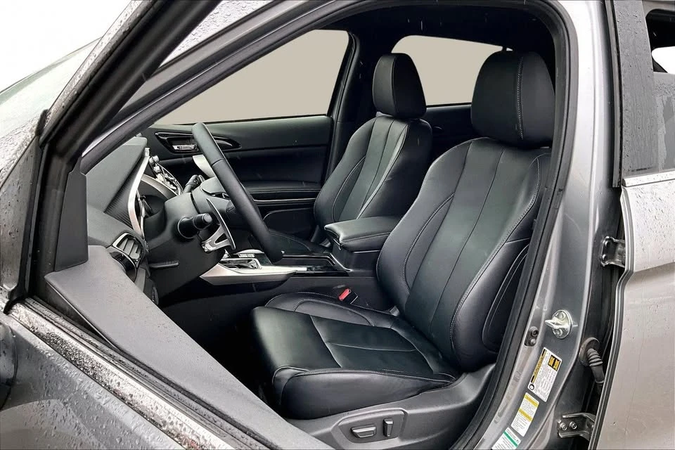 2023 Mitsubishi Eclipse Cross - Image 14 of 20