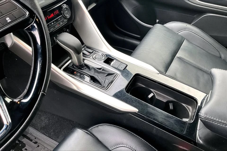 2023 Mitsubishi Eclipse Cross - Image 16 of 20