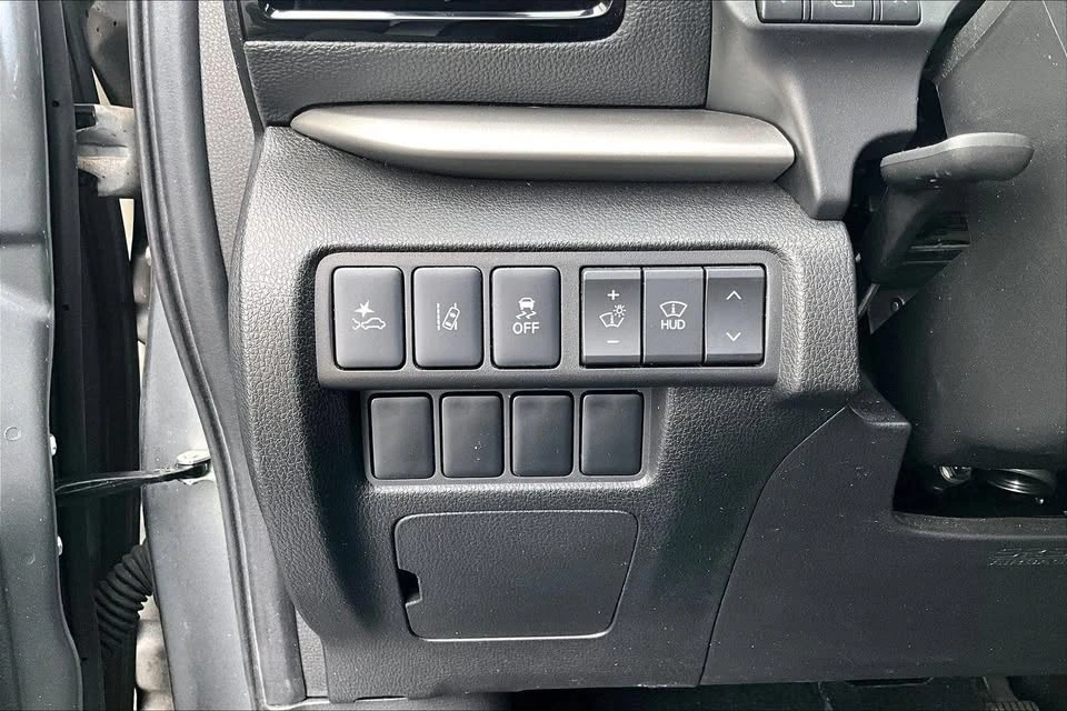 2023 Mitsubishi Eclipse Cross - Image 19 of 20