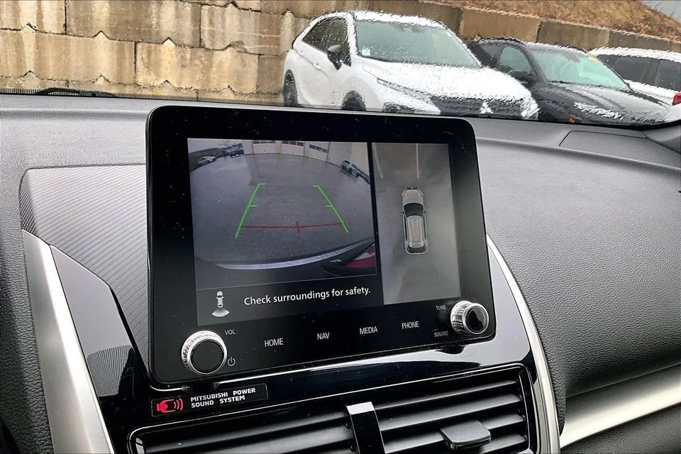 2023 Mitsubishi Eclipse Cross - Image 6 of 20
