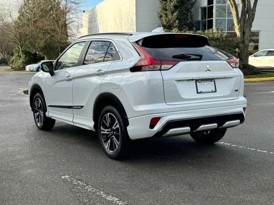 2023 Mitsubishi Eclipse Cross - Image 3 of 9