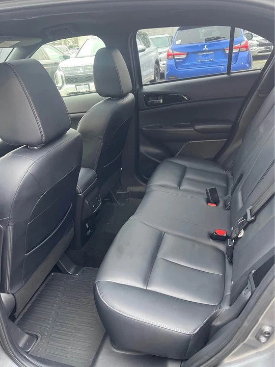 2023 Mitsubishi Eclipse Cross - Image 10 of 15