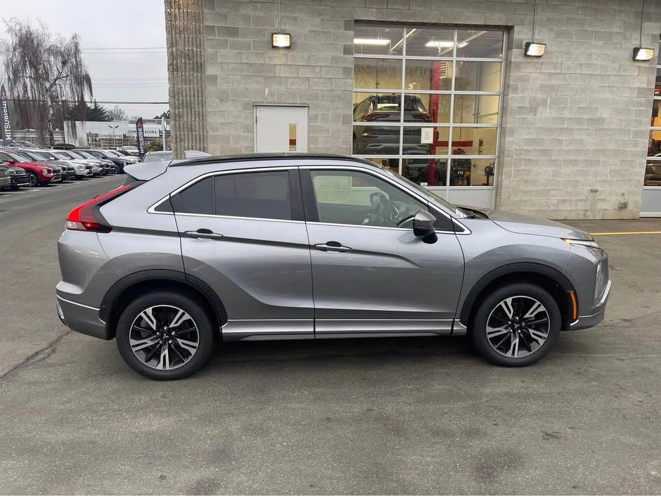 2023 Mitsubishi Eclipse Cross - Image 2 of 15